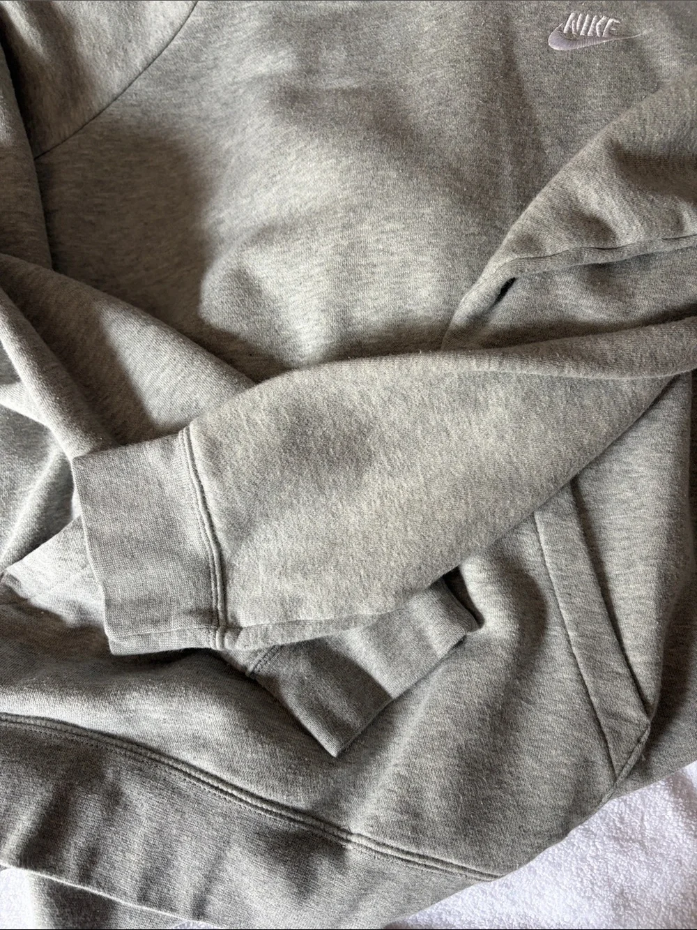 Nike classic pullover